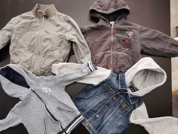 Lot 4 vestes 4 ans