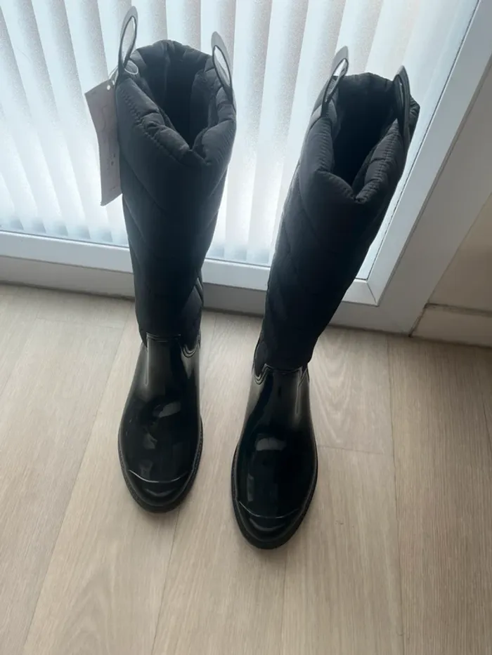 Bottes  de pluie neuf - photo numéro 3