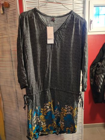 Robe noire captain tortue