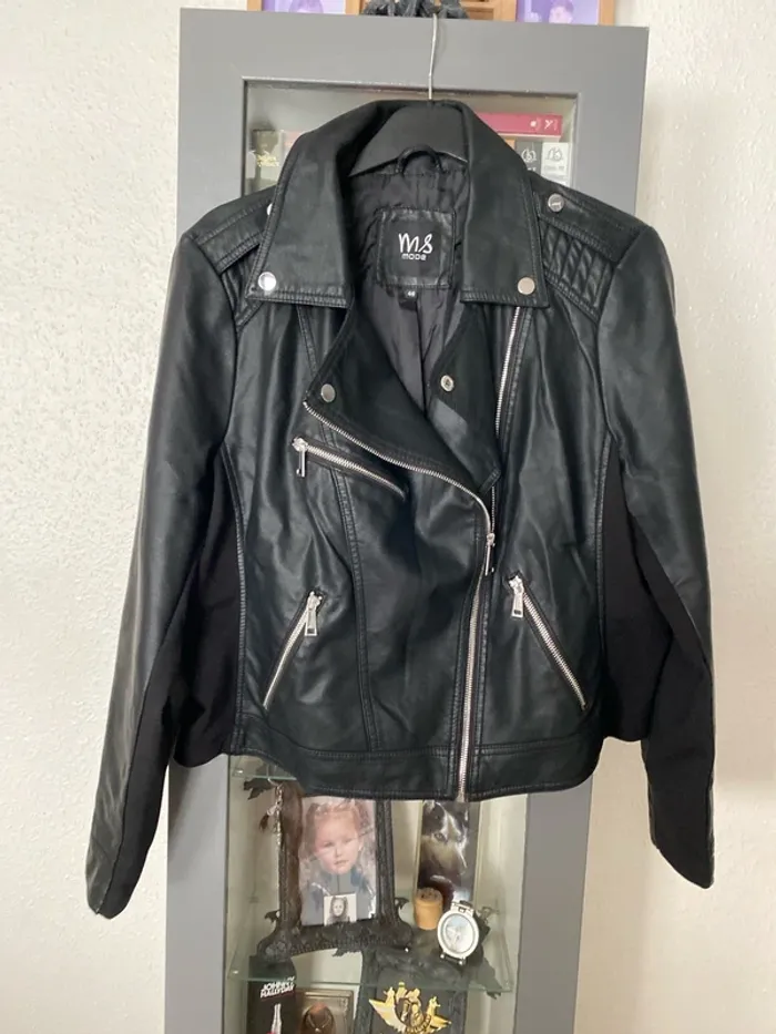 Superbe veste en simili cuir noir M&S mode 46 - photo numéro 8