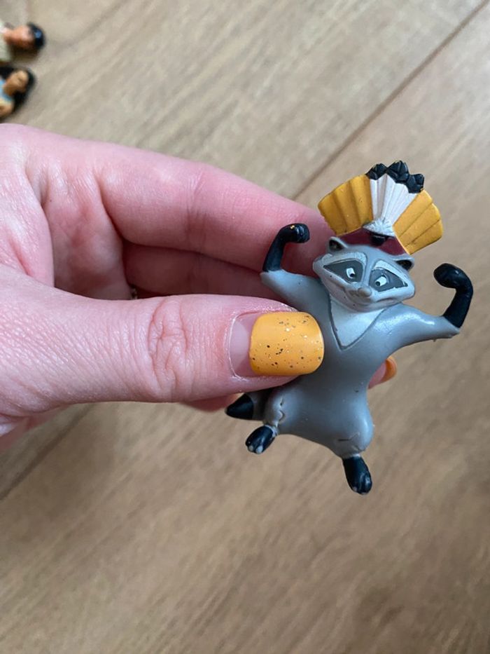 Lot de 5 figurines pocahontas Disney - photo numéro 12