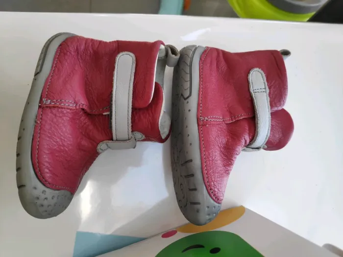 Bottines babybotte taille 2 rouge pointure 16/17. - photo numéro 3