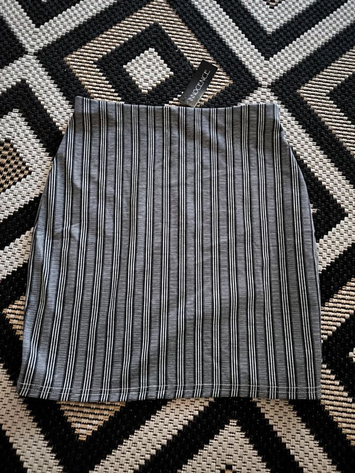 Jupe innocence taille 38 neuve