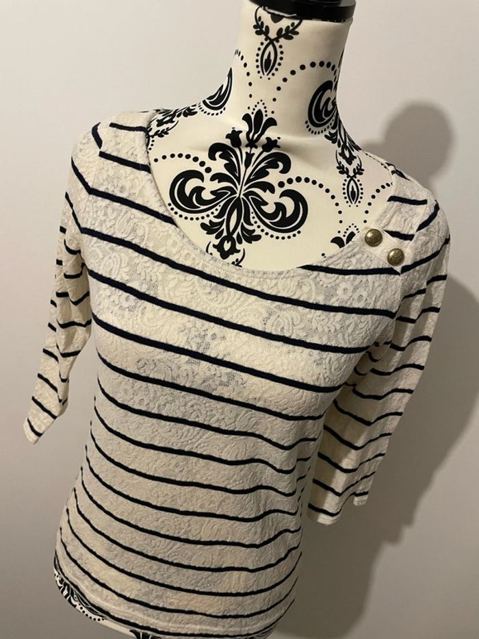 T-shirt manches 3/4 écru crème à rayures bleu marine boutons col a dentelle doublé kookai taille 36 - photo numéro 4