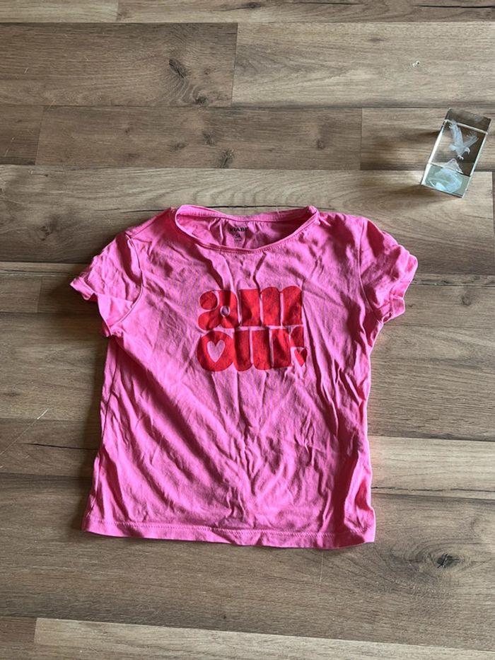 Je vend un lot de 5 tee shirt fille taille5 ans très bon état - photo numéro 13