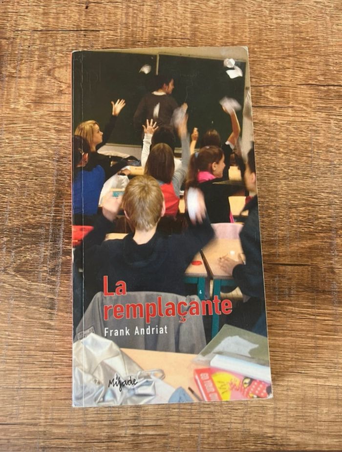 Frank Andriat - La remplaçante