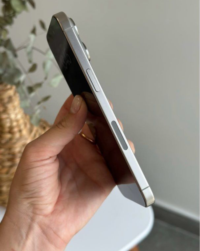 Iphone -15-pro-max - photo numéro 3