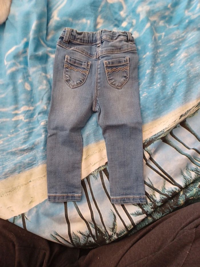 Jean 6 mois tape à l œil - photo numéro 2
