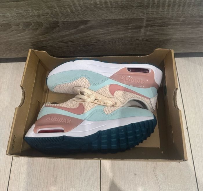Superbe baskets Air Max 90 Futura pointure 39 - photo numéro 6