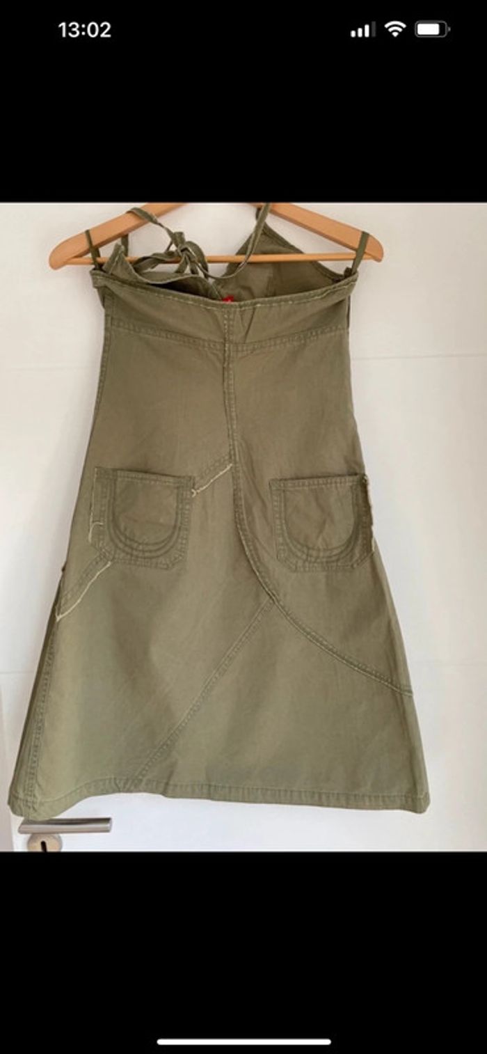 Robe dos nu - photo numéro 3