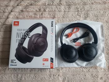 Casque JBL 770nc Tune noir 