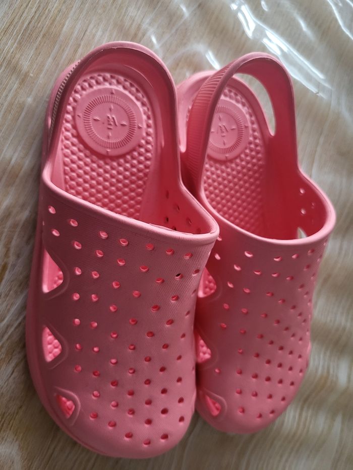 Crocs isotoner 31 32 - photo numéro 2