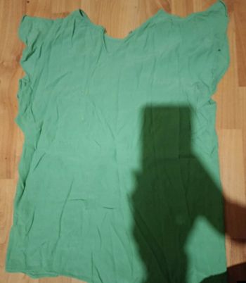Tee-shirt vert Stradivarius – Taille M – Jamais porté