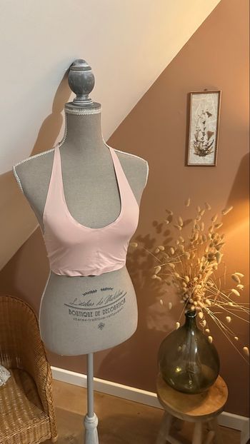 🌸 Soutien-gorge rose – Sans armature – Sans marque – Taille unique – Neuf sans étiquette 🌸
