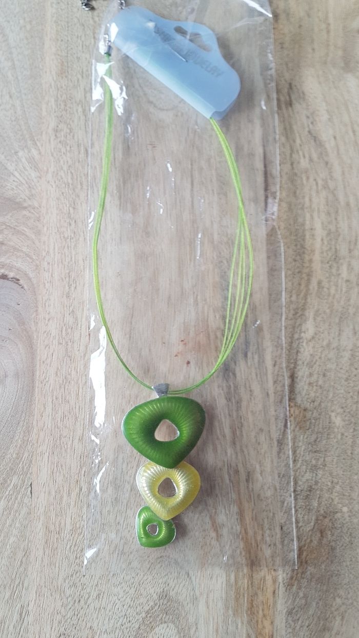 Collier - photo numéro 2