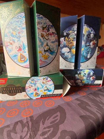 Lot de deux calendriers de l'avent Pokémon vides