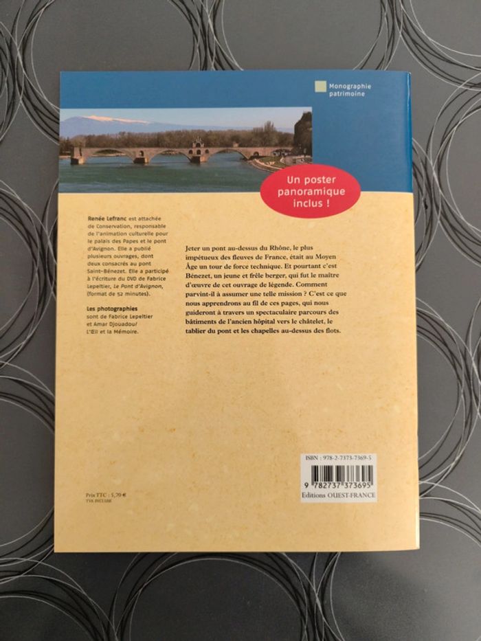 Livre Le Pont d'Avignon complètement neuf - photo numéro 2