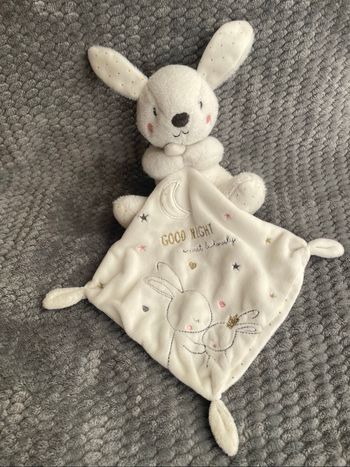 Doudou lapin mouchoir blanc lune étoile pois doré Good Night Sweet & Lovely Simba Toys Kiabi