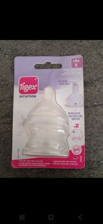 Lot de 2 tétines + 6 mois