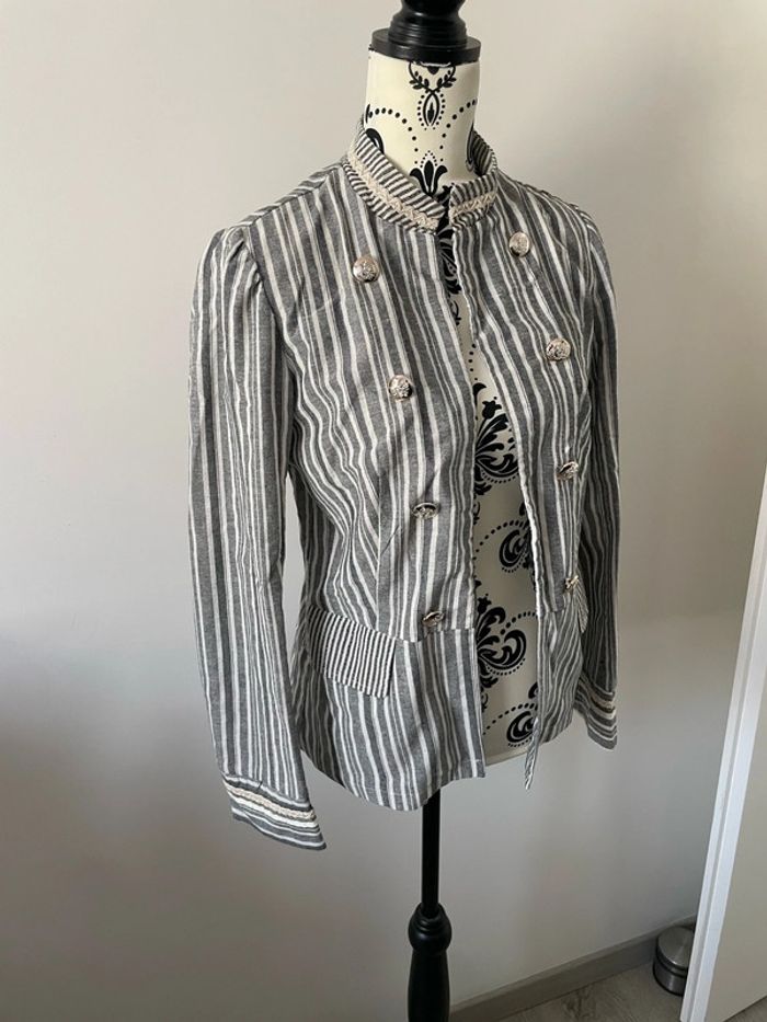 Veste blazer à manches longues style officier blanc rayure gris neuf Cherry taille 36 - photo numéro 2