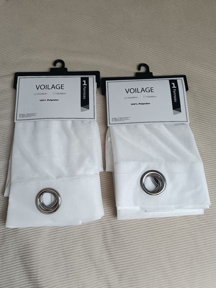Deux voilages neuf