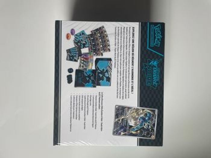 ETB Pokémon 10.5 Foudre Noire - Parfait État - photo numéro 3