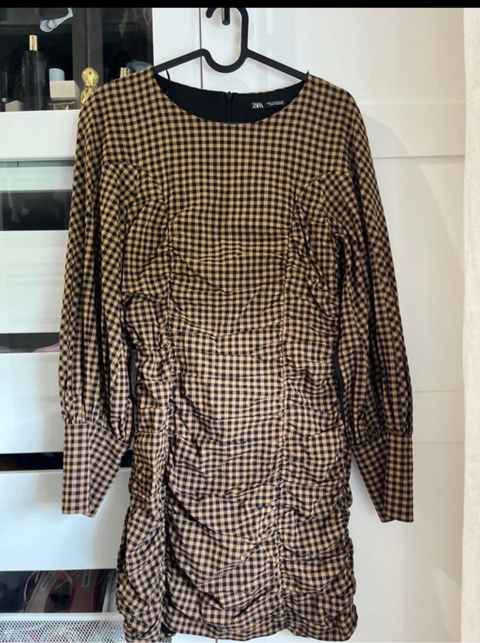 Robe Zara