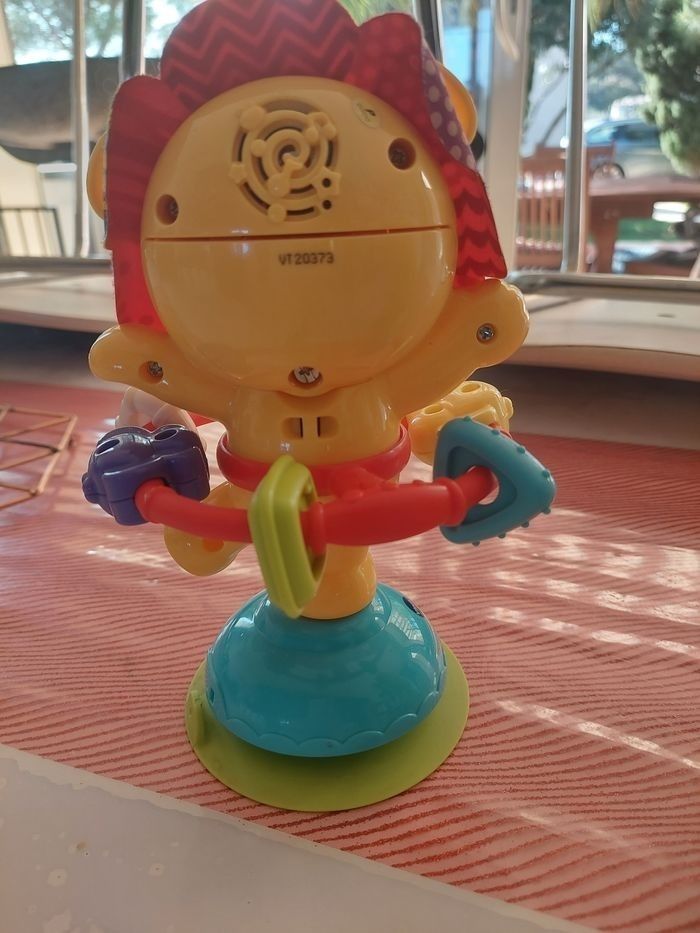Mon Petit lion ventouse hula hoop - photo numéro 4
