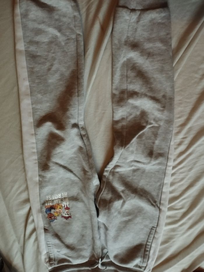 Lot vêtements garçon 8 ans - photo numéro 3