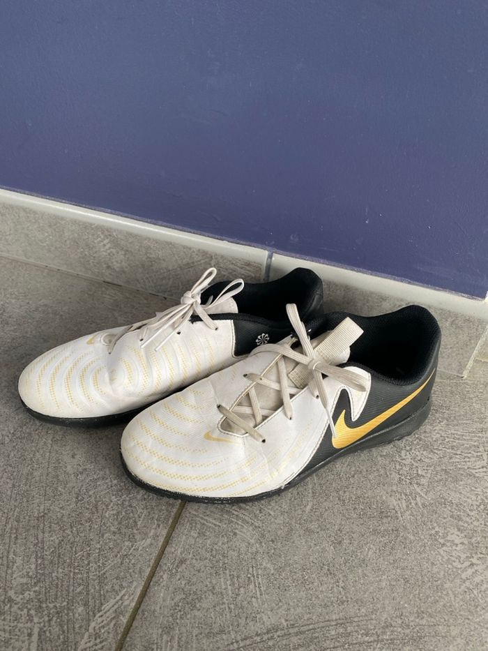 Chaussure futsal - photo numéro 2