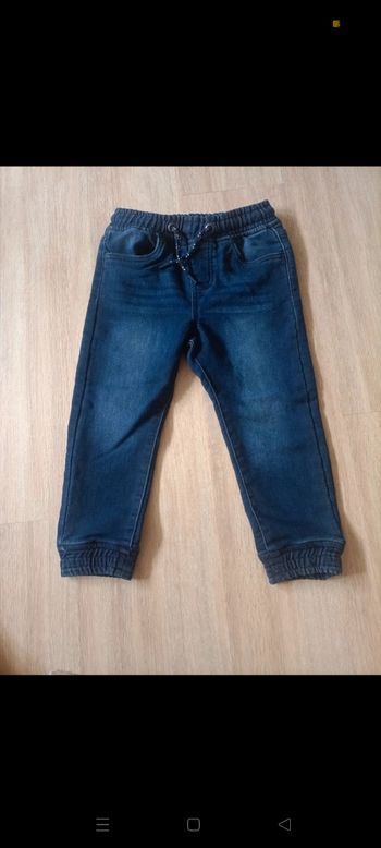 Jean bleu foncé neuf