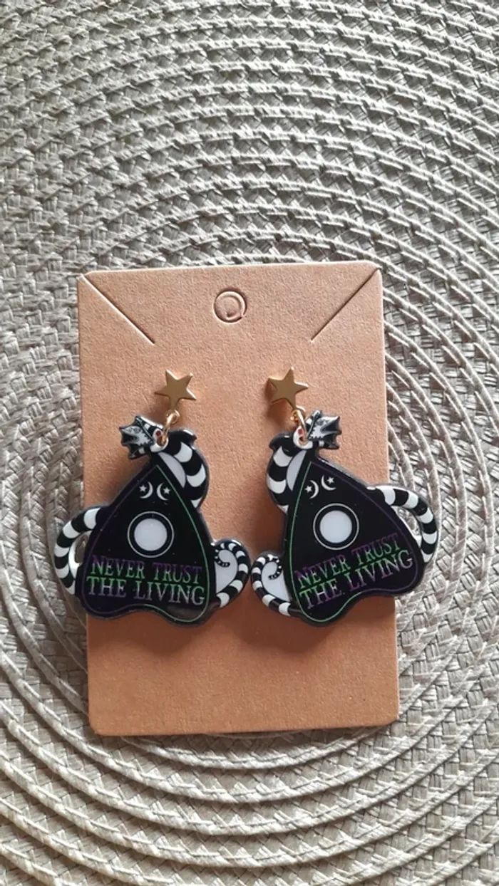 🔮 Boucles d’oreilles planche Ouija Halloween
