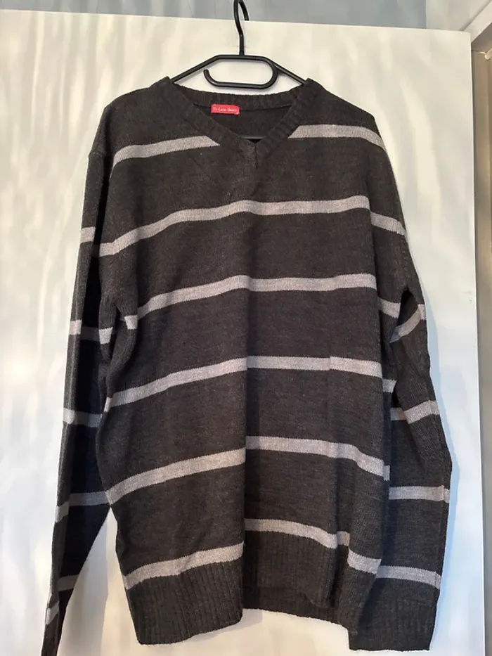 Pull rayé