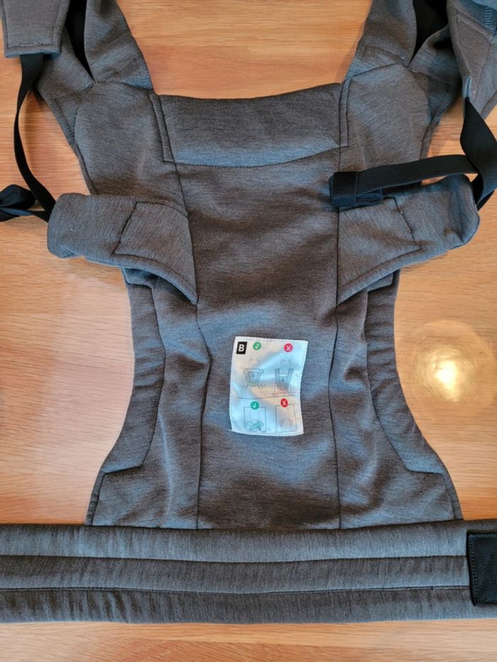 Porte-bébé ergobaby embrace spécial nouveau né - photo numéro 2