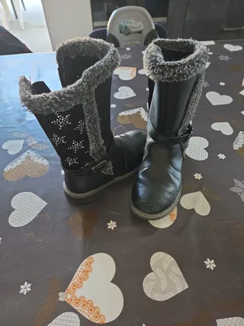 Lot 2 paires de bottes hiver