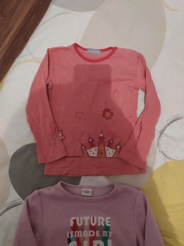 2 hauts de pyjama - photo numéro 2