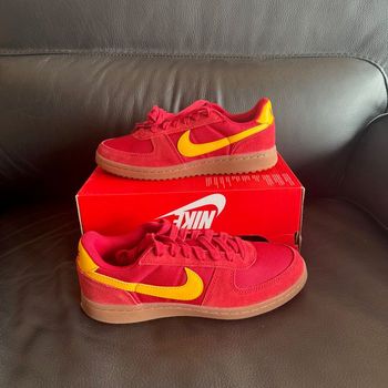 Nike Field General T38,5