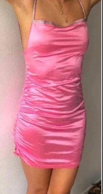 Robe rose fuchsia bretelles strass taille 38 extensible