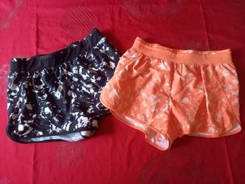 Lot 2 shorts taille S