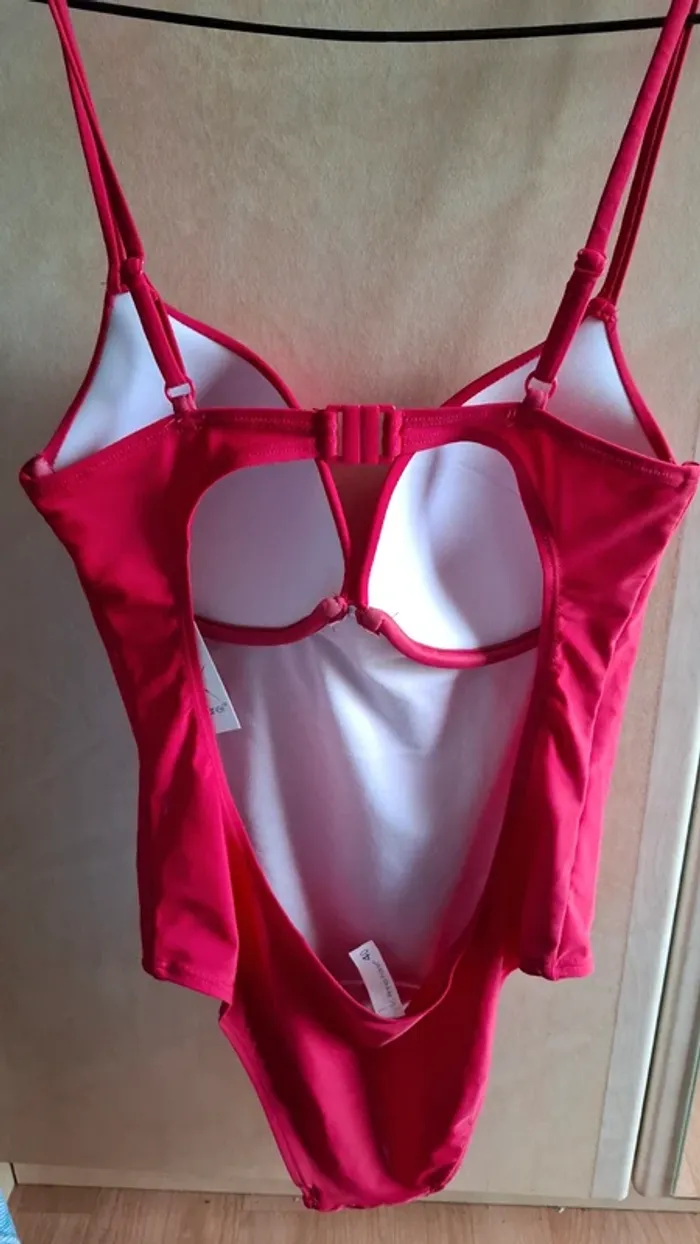 Maillot de bain 1 pièce - photo numéro 2