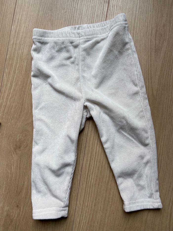 Tenue T shirt jaune renard et legging blanc Kiabi 12 mois - photo numéro 5