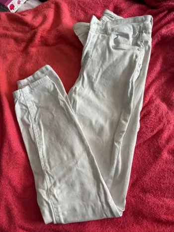 Jean blanc taille 34
