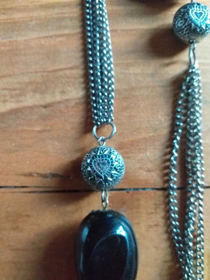 Petit sautoir noir argenté - photo numéro 3