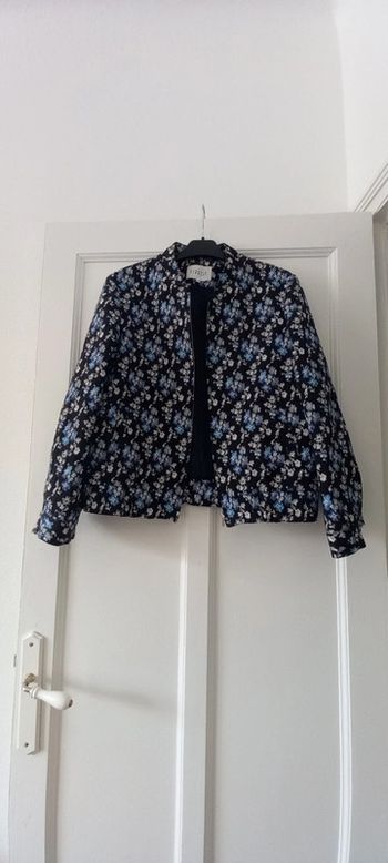 Veste fleuris noir, marine, blanc, noir Claudie Pierlot 38