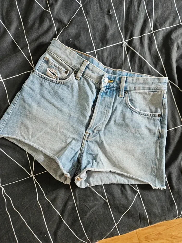 Short en jean taille haute bleu clair taille 38 / M - photo numéro 3