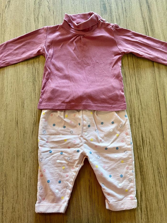 Ensemble tee-shirt pantalon