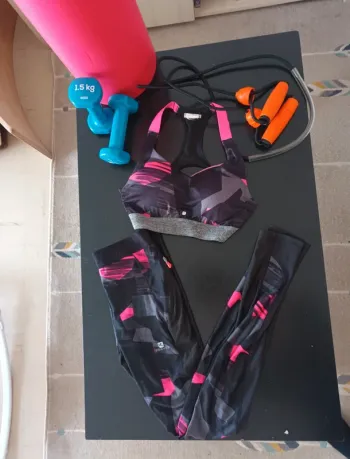 Ensemble de sport domyos taille S avec matériel de sport