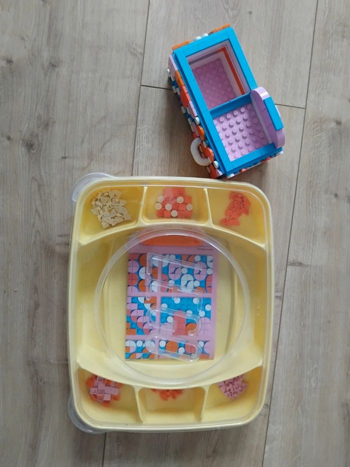 La boîte de rangement Lego Dots - photo numéro 4
