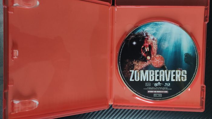 Bluray Zombeavers - photo numéro 2