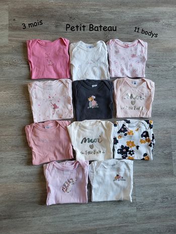 Lot 11 bodys 3 mois 60 cm manches longues Petit Bateau comme neuf